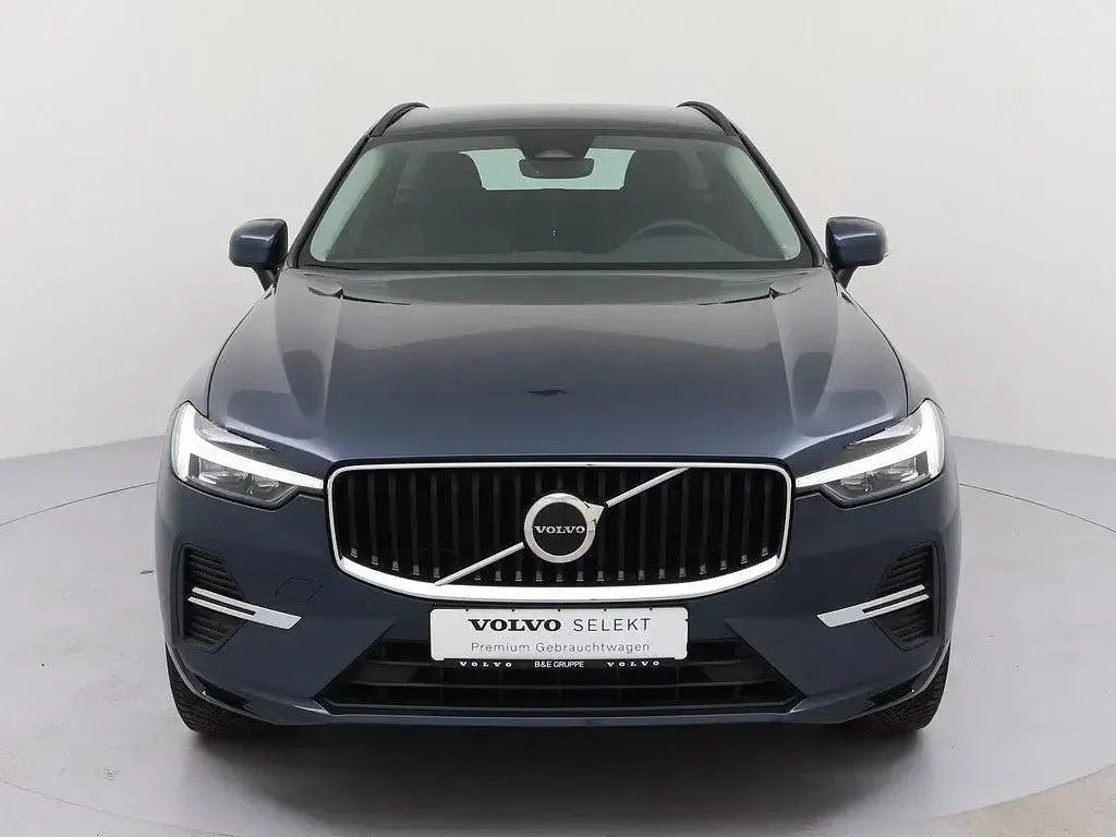Gebraucht Volvo XC60 Core 197 PS (144 kW) 2023 Denim blue SUV