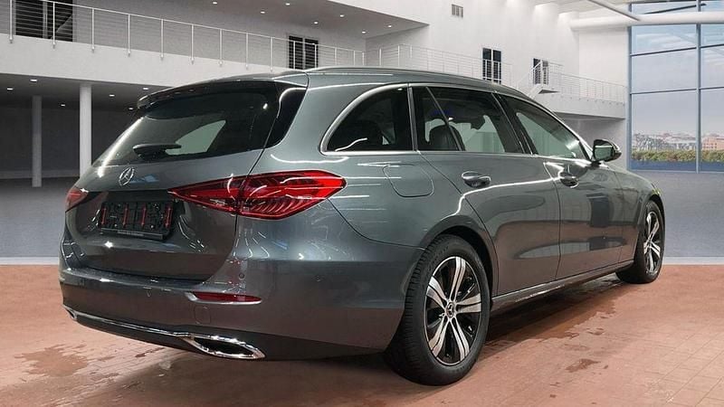 Gebraucht Mercedes C180 170 PS (125 kW) 2025 Grau Limousine