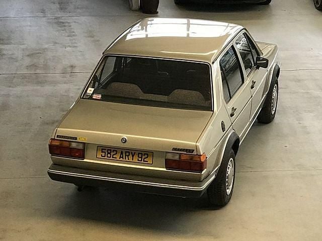 Używany VW Jetta 60 KM (44 kW) 1984 Zielony Sedan/Limuzyna