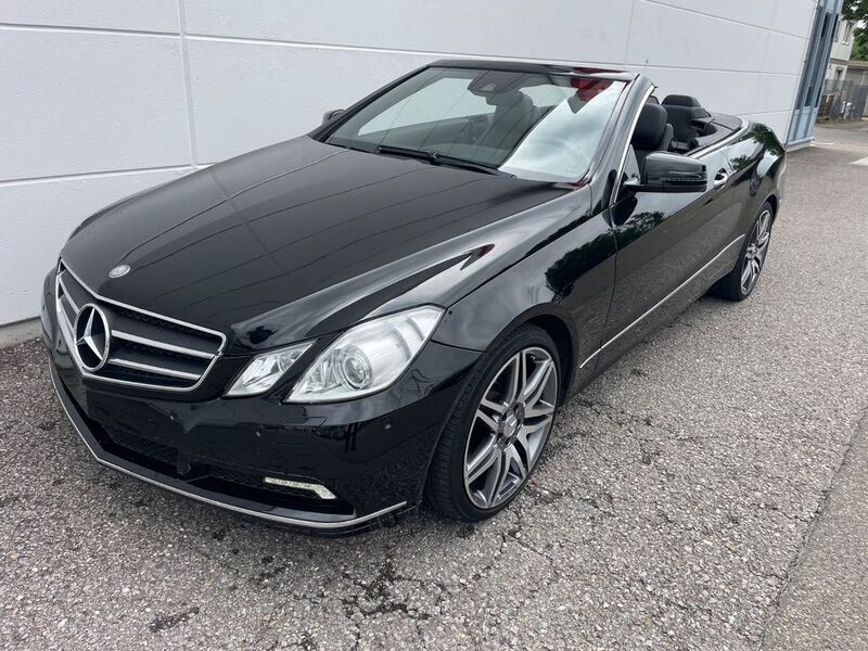 Gebraucht Mercedes E500 387 PS (284 kW) 2010 Schwarz Cabrio