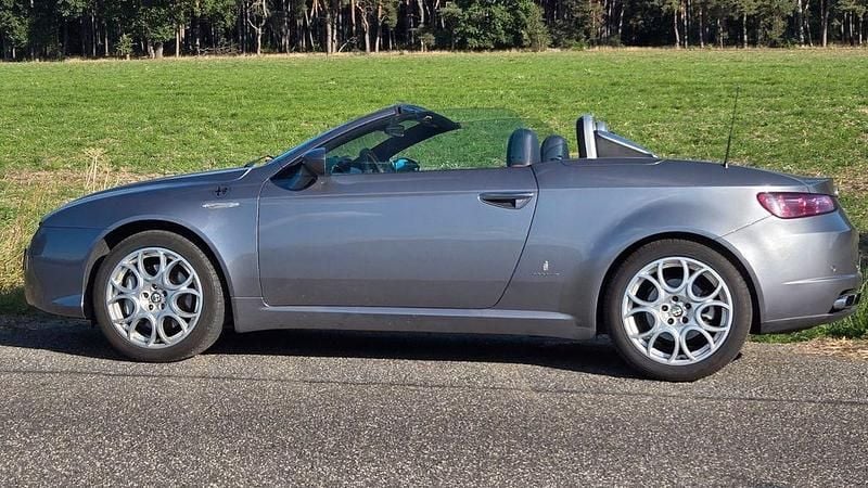 Grau Gebraucht 2008 Alfa Romeo Spider Exclusive Cabrio | 7.000 € (Superpreis) - Bild 1/4