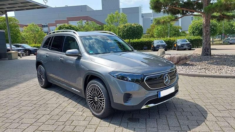 Gebraucht Mercedes EQB300 Progressive 167 kW (228 PS) 2023 Grau SUV
