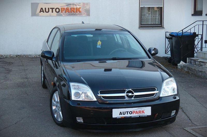 Schwarz Gebraucht 2003 Opel Vectra Limousine | 490 € (Superpreis) - Bild 1/4