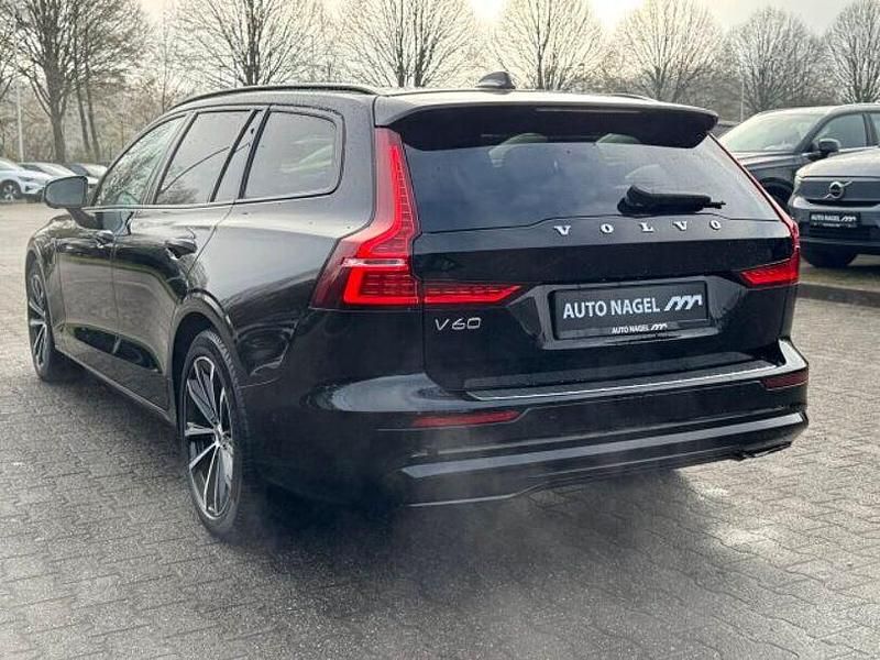 Gebraucht Volvo V60 Plus 456 PS (335 kW) 2022 Schwarz Kombi