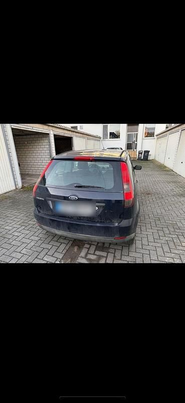 Gebraucht Ford Fiesta 60 PS (44 kW) 2004 Kleinwagen