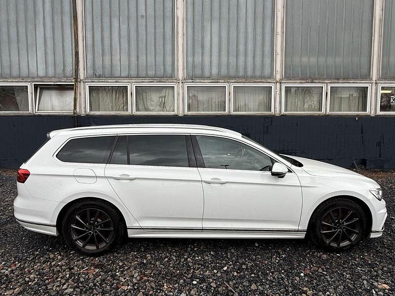 Gebraucht VW Passat Highline 150 PS (110 kW) 2018 Weiß Kombi