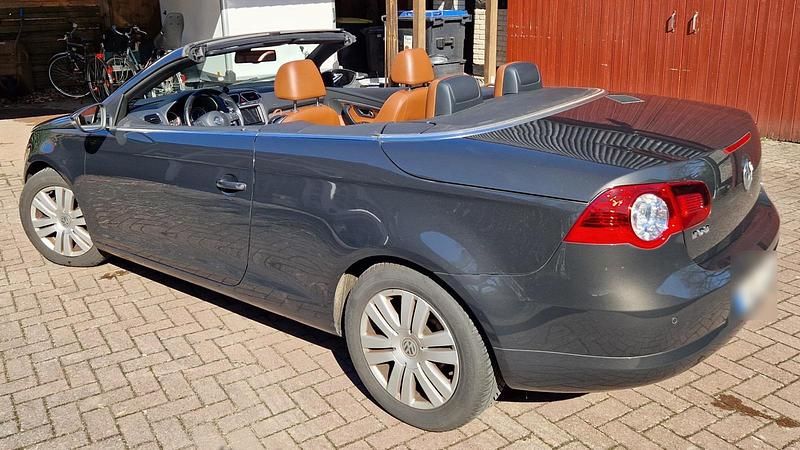 Gebraucht VW Eos 160 PS (117 kW) 2009 Braun Cabrio
