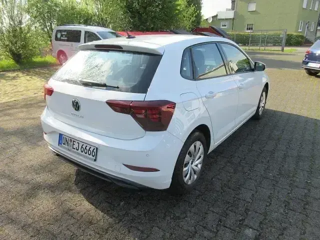 Gebraucht VW Polo Life 80 PS (58 kW) 2024 Pure white Kleinwagen
