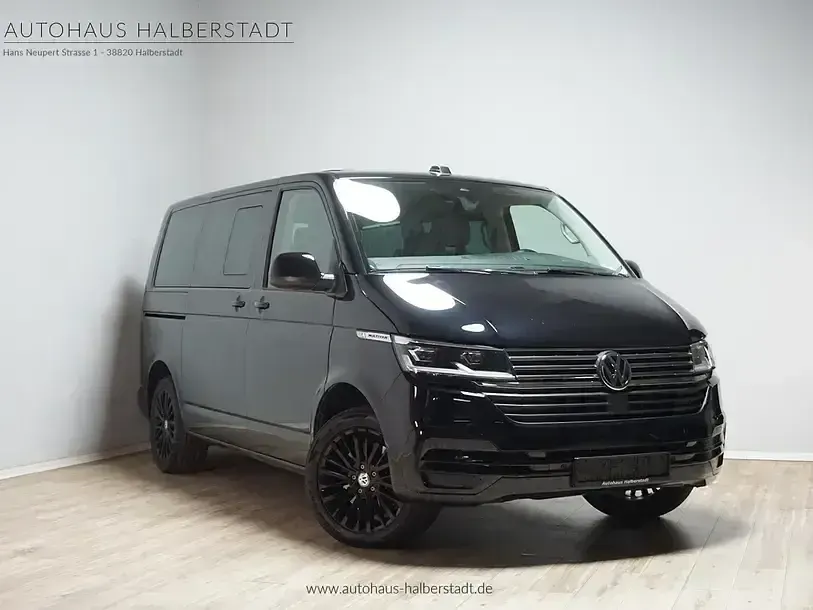 Usado VW Multivan 150 HP (110 kW) 2023 Preto Monovolume