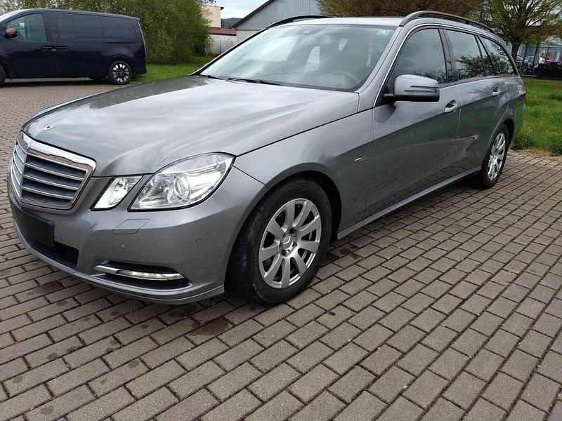 Usata Mercedes E250 204 CV (150 kW) 2010 Argento Station wagon