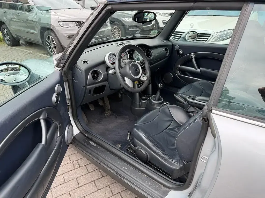 Occasion Mini Cooper Cabriolet 116 PK (85 kW) 2008 Zilver Cabriolet