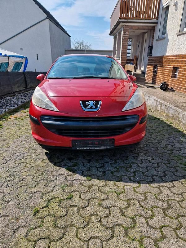 Gebraucht Peugeot 207 88 PS (64 kW) 2007 Rot Kleinwagen