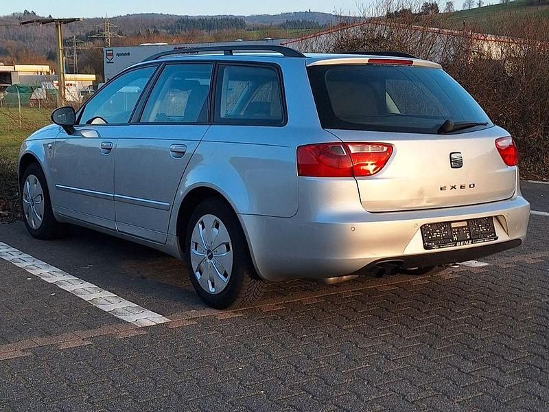 Gebraucht Seat Exeo Style 146 PS (107 kW) 2013 Silber Kombi