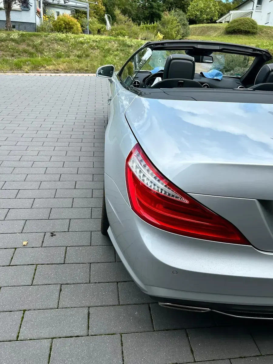 Gebraucht Mercedes SL500 AMG line 435 PS (319 kW) 2015 Silber Cabrio