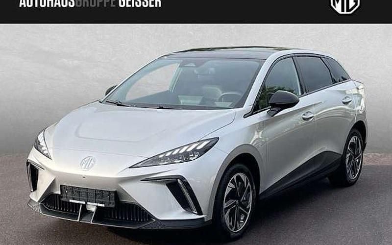 Gebraucht MG MG4 EV Luxury 150 kW (204 PS) 2023 Medal silver Kleinwagen