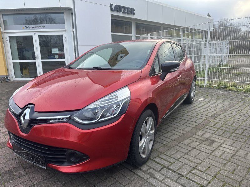 Rot Gebraucht 2016 Renault Clio IV Dynamique Kleinwagen | 9.790 € (Etwas zu teuer) - Bild 1/4