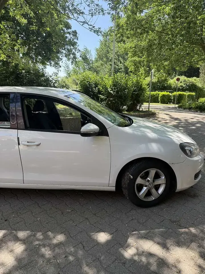 Gebraucht VW Golf VI 140 PS (102 kW) 2011 Kleinwagen