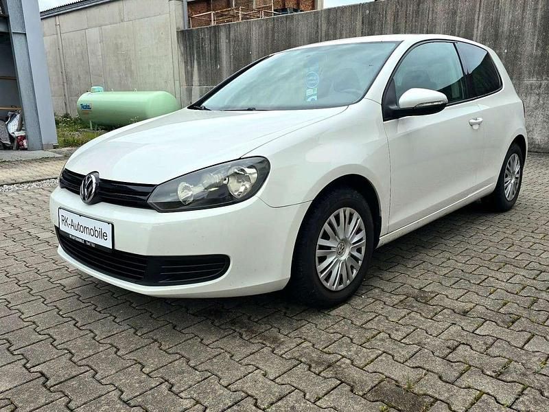 Weiß Gebraucht 2009 VW Golf VI Trendline Limousine | 3.990 € (Fairer Preis) - Bild 1/4