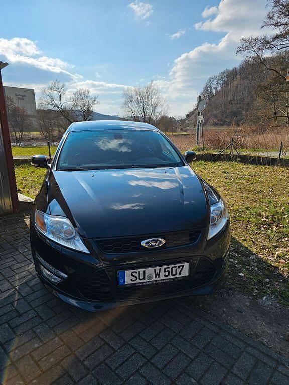 Schwarz Gebraucht 2011 Ford Mondeo Titanium S Limousine | 10.990 € - Bild 1/4
