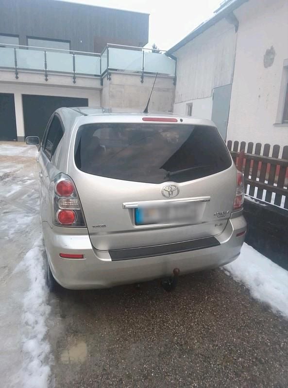 Gebraucht Toyota Corolla Verso 177 PS (130 kW) 2008 Grau Van / Kleinbus