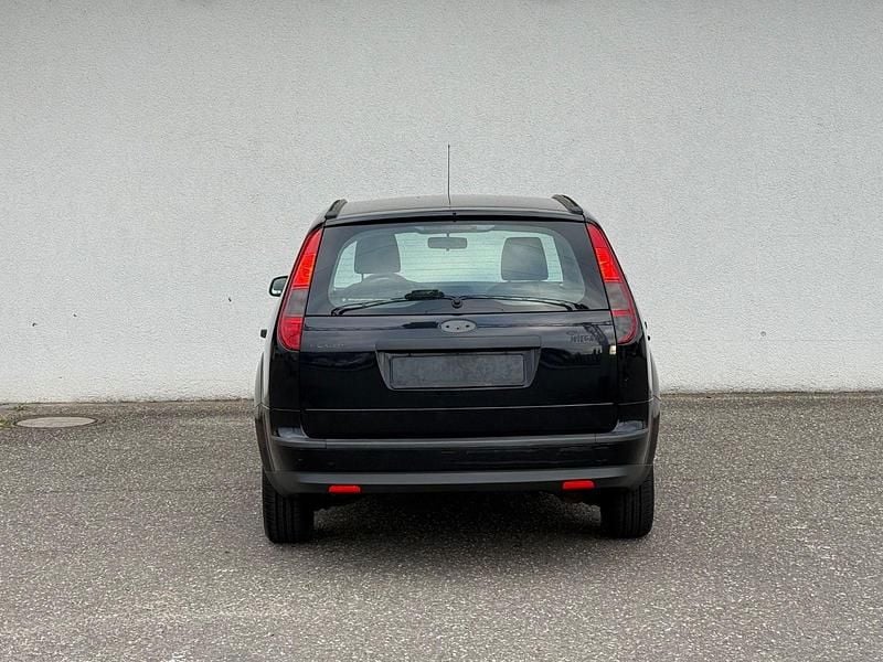 Second-hand Ford Focus Trend 101 CP (74 kW) 2006 Negru Break