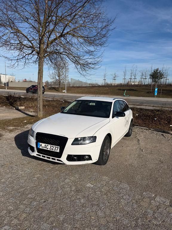 Gebraucht Audi A4 S-Line 160 PS (117 kW) 2010 Weiß Kombi