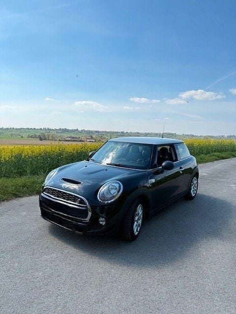 Second-hand Mini Cooper SD 170 CP (125 kW) 2016 Negru Hatchback