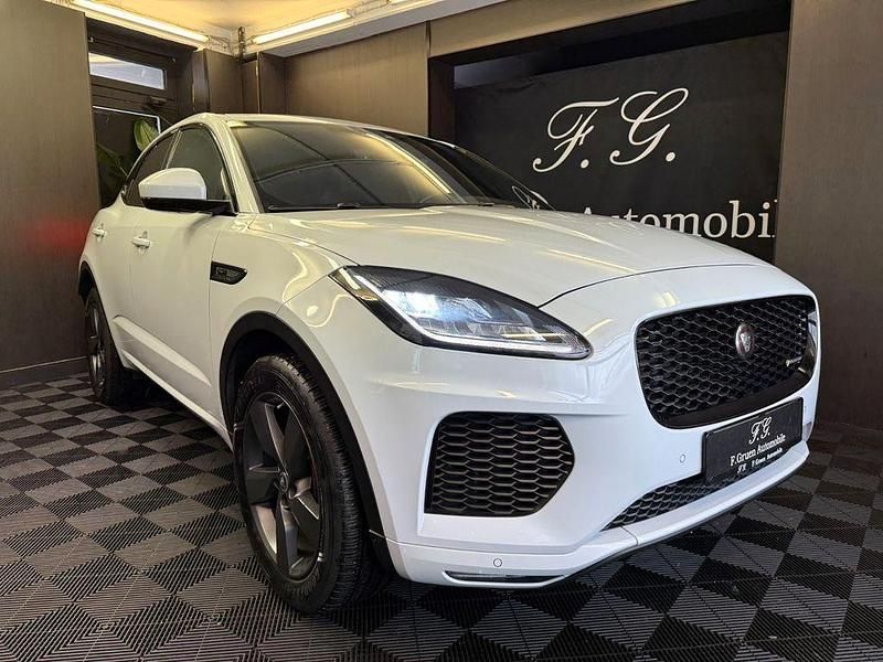 Gebraucht Jaguar E-Pace Chequered Flag 179 PS (131 kW) 2021 Weiß SUV