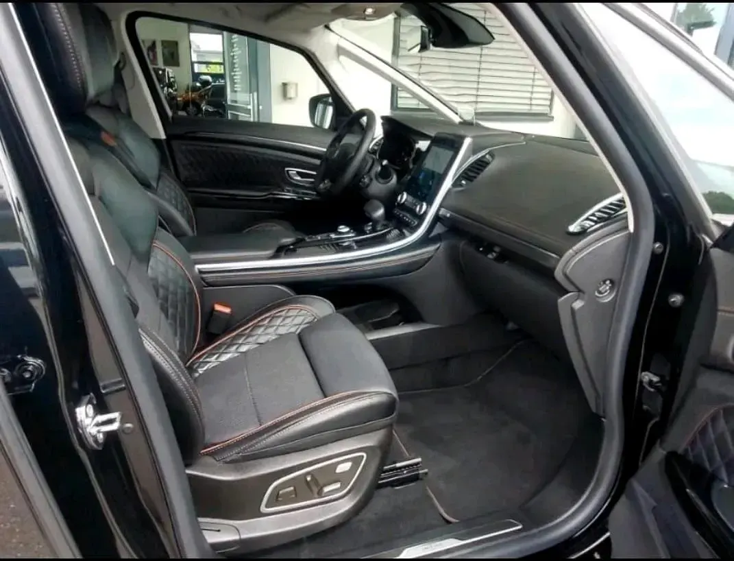 Gebraucht Renault Espace Initiale Paris 200 PS (147 kW) 2021 Schwarz Van / Kleinbus