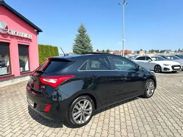 Gebraucht Hyundai i30 Passion 135 PS (99 kW) 2017 Andere Limousine