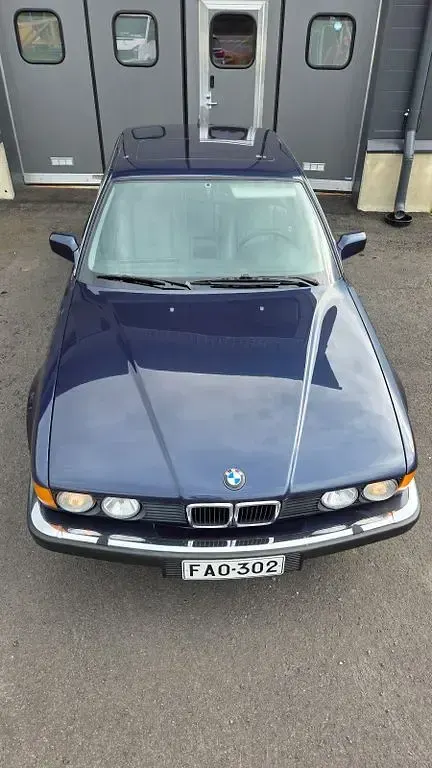 Gebraucht BMW 735 220 PS (161 kW) 1989 Blau Limousine