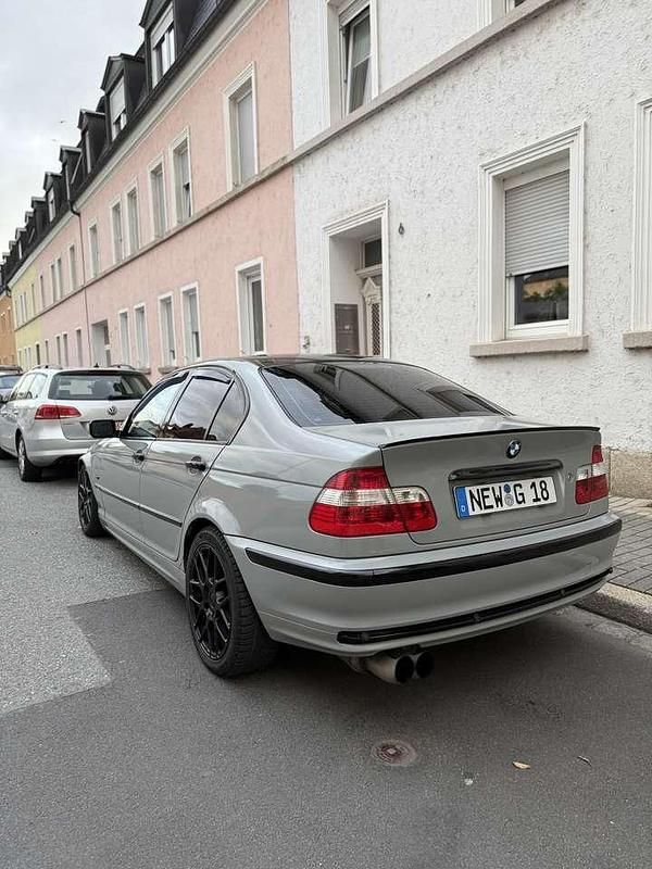 Gebraucht 2000 BMW 318 Limousine | 1.450 € (Guter Preis) - Bild 1/4