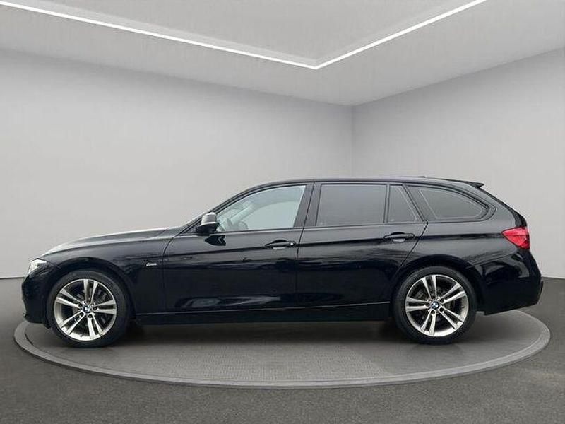 Gebraucht BMW 330 Sport Line 252 PS (185 kW) 2017 Schwarz Kombi