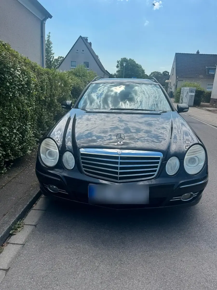 Gebraucht Mercedes E220 170 PS (125 kW) 2008 Schwarz Kombi
