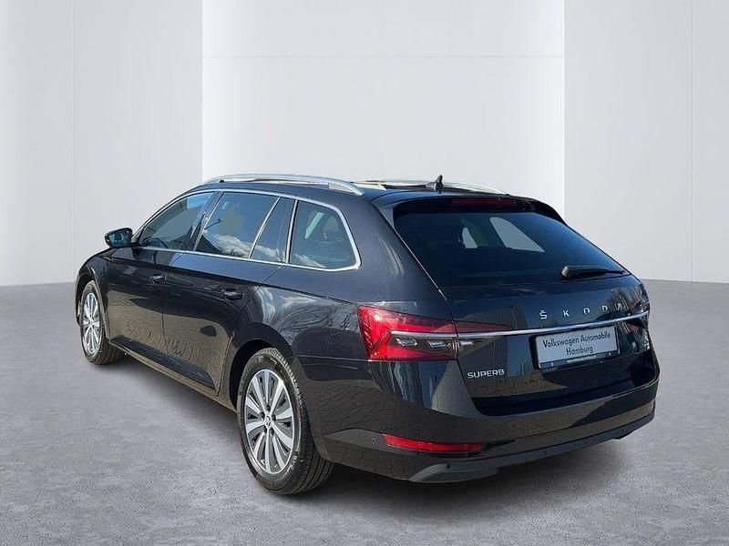 Gebraucht Skoda Superb Style 218 PS (160 kW) 2023 Blackmagic perleffekt Kombi
