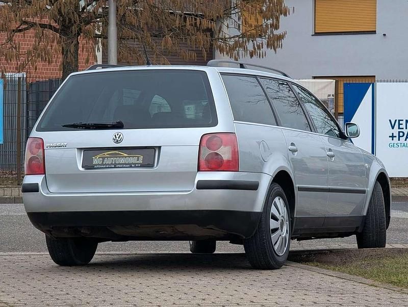 Gebraucht VW Passat Comfortline 102 PS (75 kW) 2002 Grau Kombi