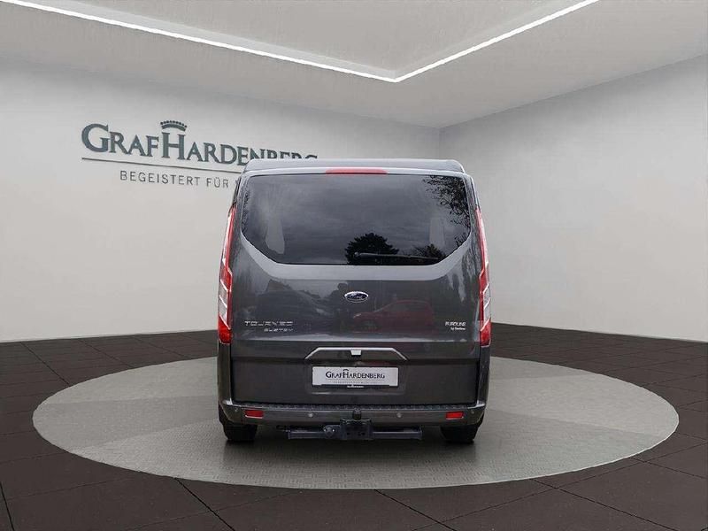 Gebraucht Ford Transit Custom Titanium 170 PS (125 kW) 2024 Magneticgrau (metallic) Van / Kleinbus