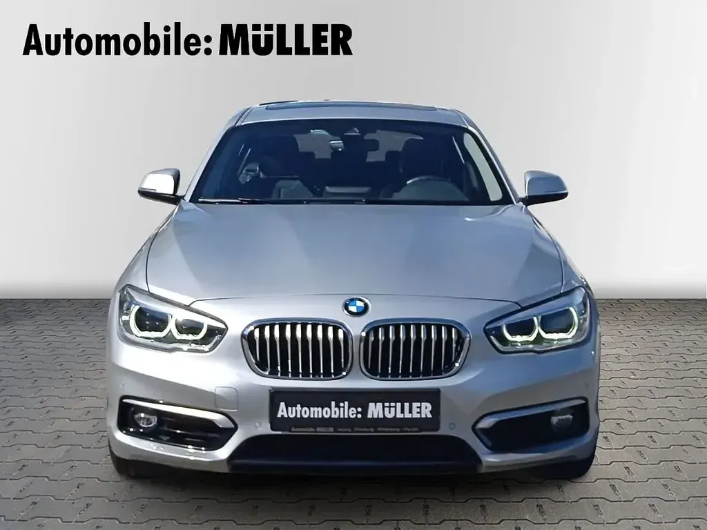 Gebraucht BMW 120 Sport Line 184 PS (135 kW) 2019 Silber Kleinwagen