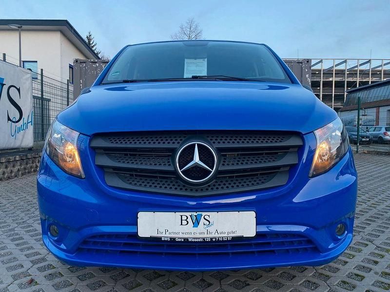 Gebraucht Mercedes Vito 190 PS (139 kW) 2019 Blau Van