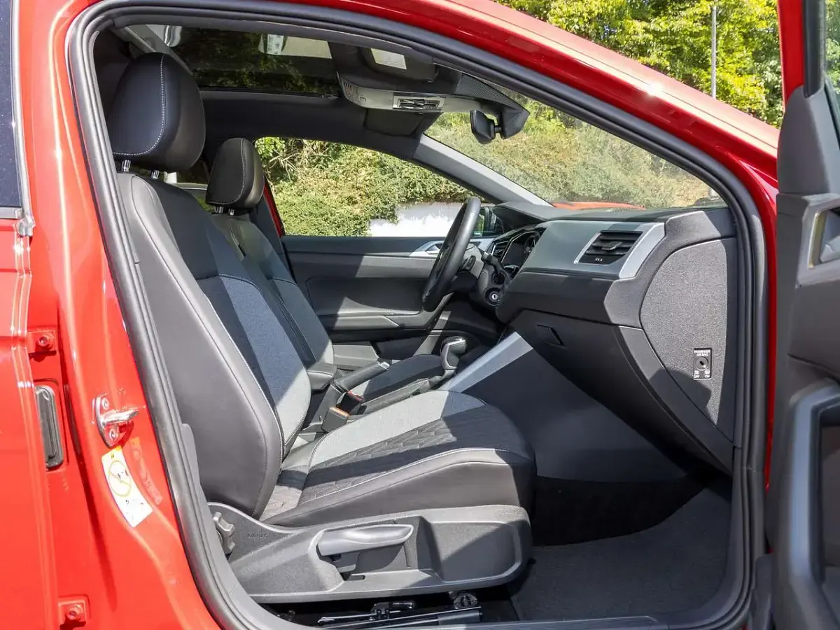 Gebraucht VW Taigo Goal 150 PS (110 kW) 2025 Kings red metallic SUV