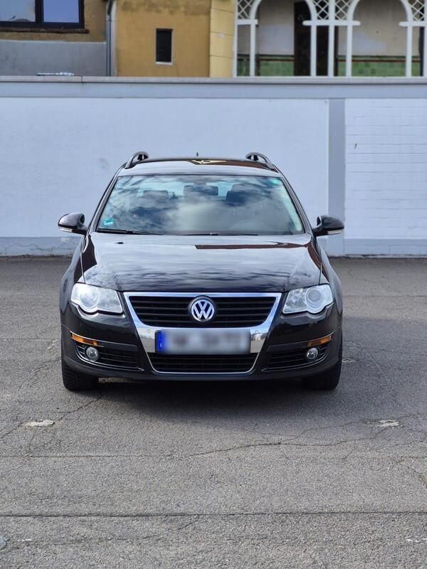 Schwarz Gebraucht 2009 VW Passat Kombi | 4.800 € (Etwas zu teuer) - Bild 1/4