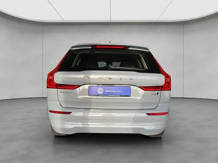 Gebraucht Volvo XC60 Core 250 PS (183 kW) 2024 Grau SUV