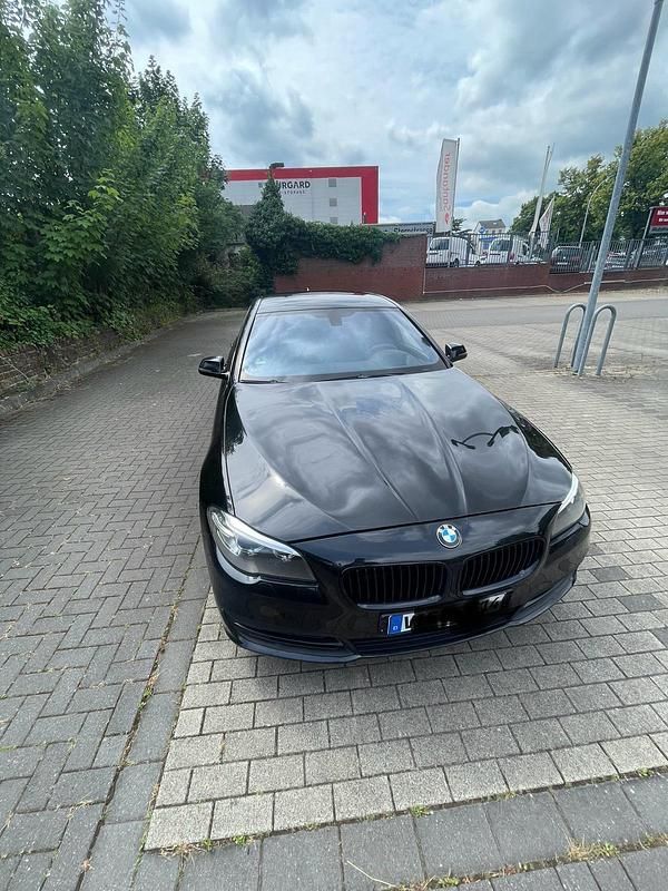 Schwarz Gebraucht 2015 BMW 525 Performance Limousine | 20.000 € (Teuer) - Bild 1/4