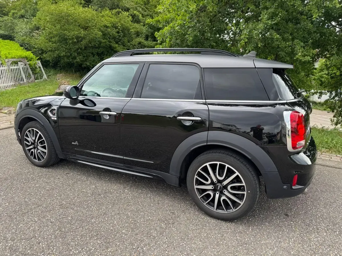 Gebraucht Mini Cooper S 192 PS (141 kW) 2019 Schwarz Kleinwagen