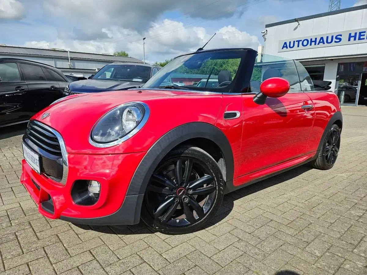 Gebraucht Mini John Cooper Works Cabriolet 136 PS (100 kW) 2019 Chili (solar) red Cabrio