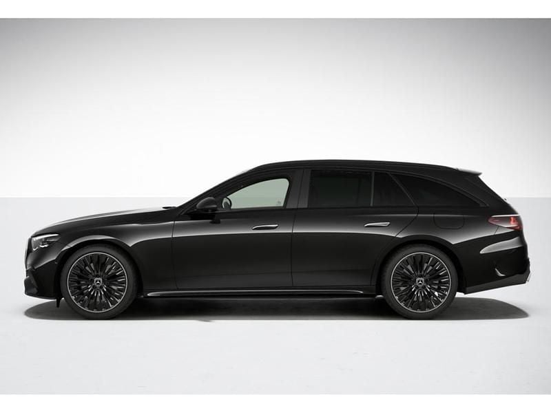 Gebraucht Mercedes E300 AMG 197 PS (144 kW) 2024 Metalliclack obsidianschwarz Kombi