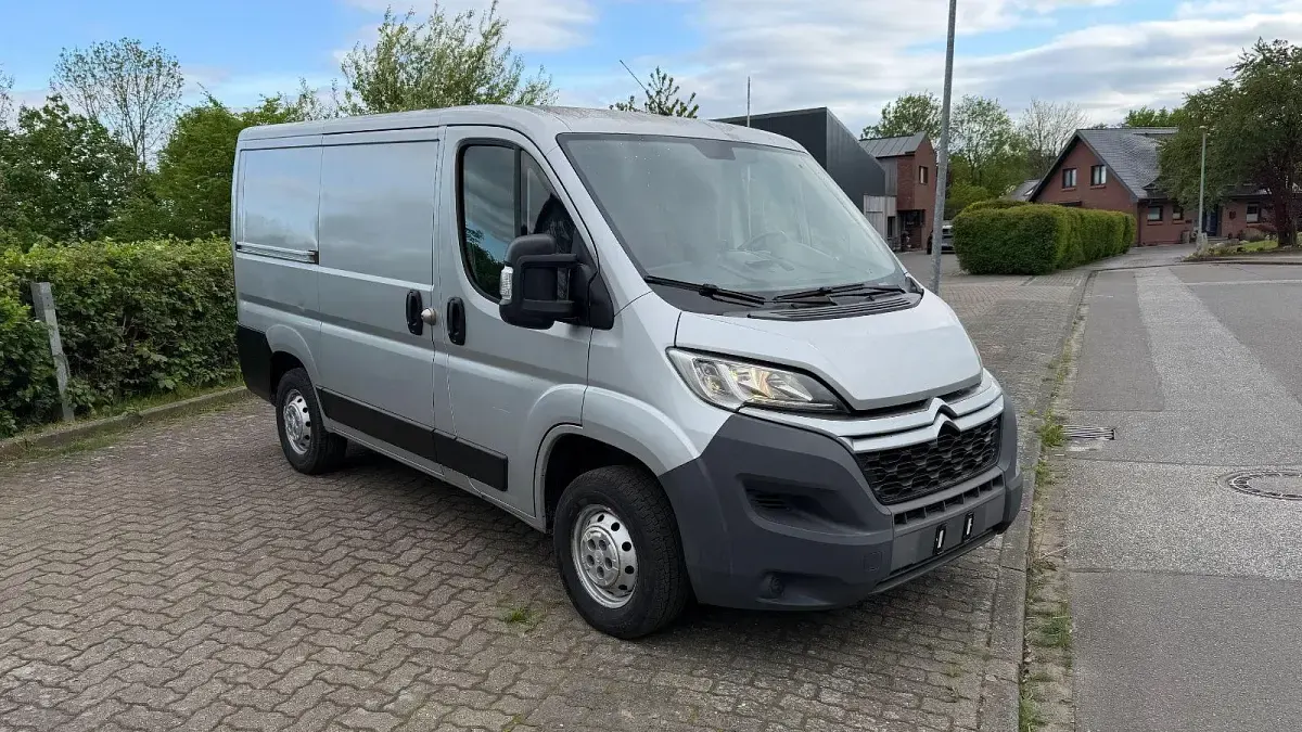 Gebraucht Citroën Jumper 110 PS (80 kW) 2017 Silber Van / Kleinbus
