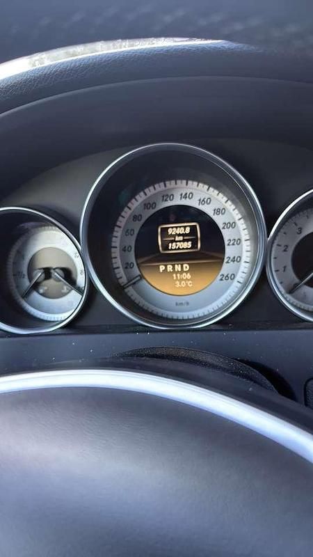 Gebraucht Mercedes C180 156 PS (114 kW) 2011 Grau Kombi