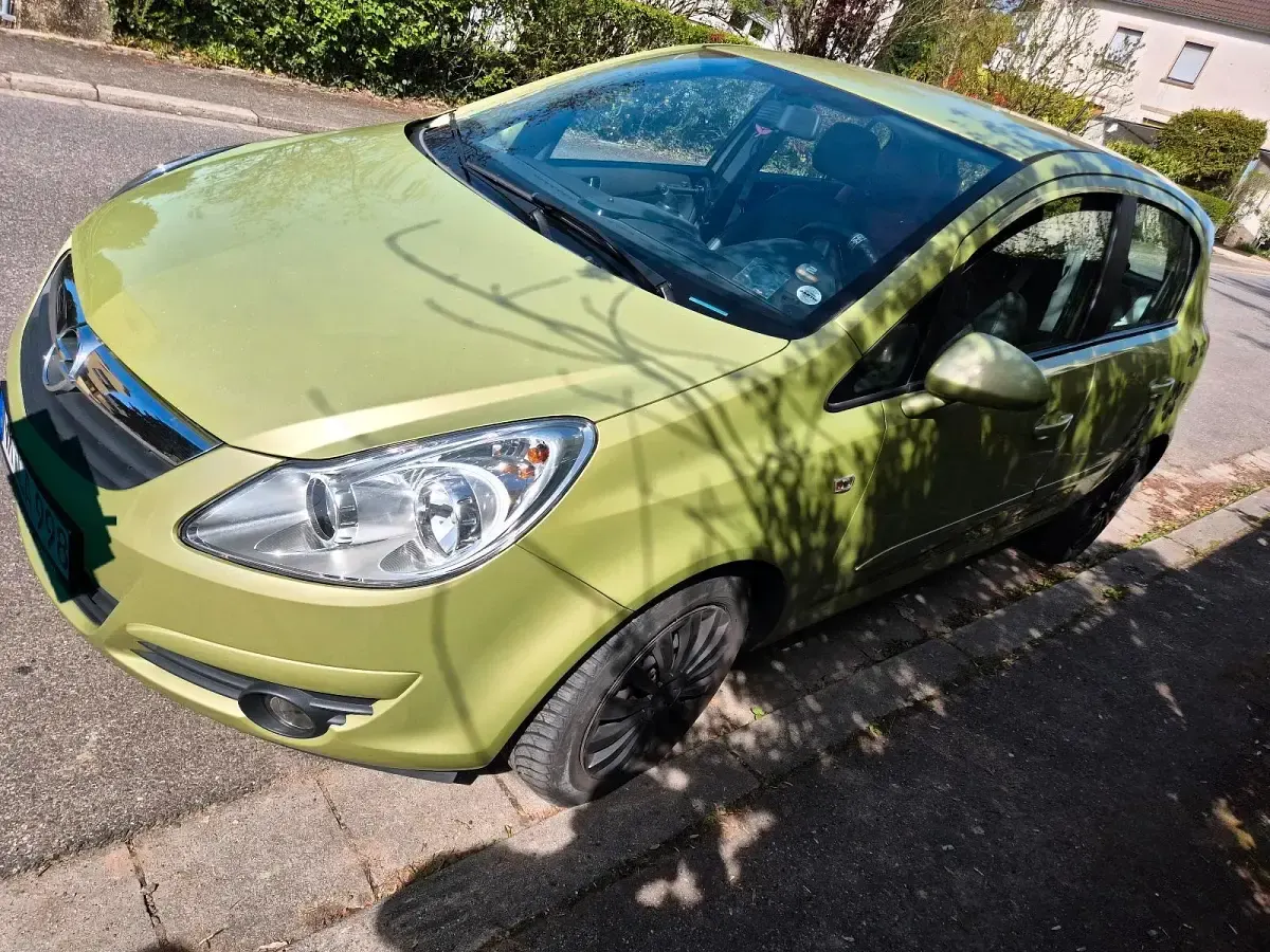 Gebraucht Opel Corsa 90 PS (66 kW) 2007 Grün Kleinwagen