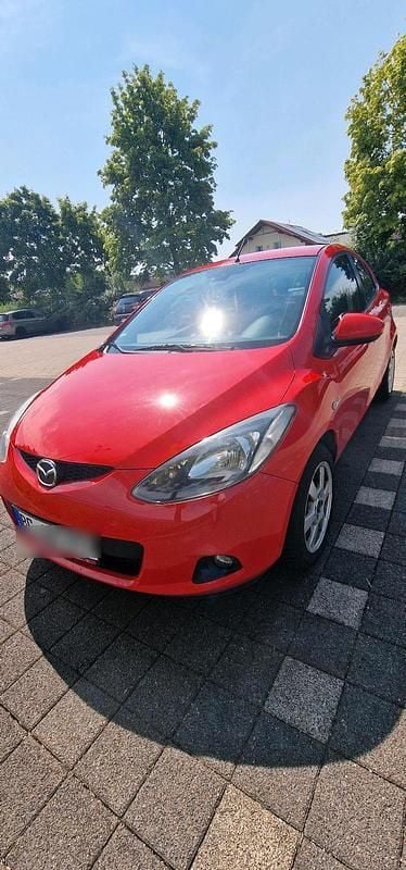 Rot Gebraucht 2009 Mazda 2 Kleinwagen | 2.500 € (Fairer Preis) - Bild 1/4